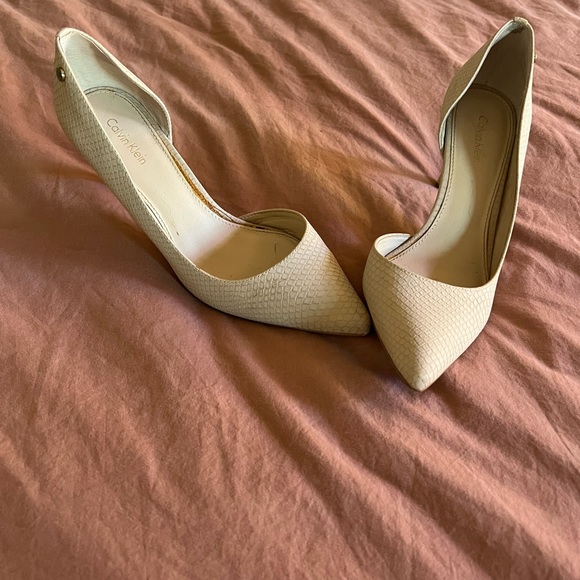 Calvin Klein Nude Heels - Picture 3 of 5